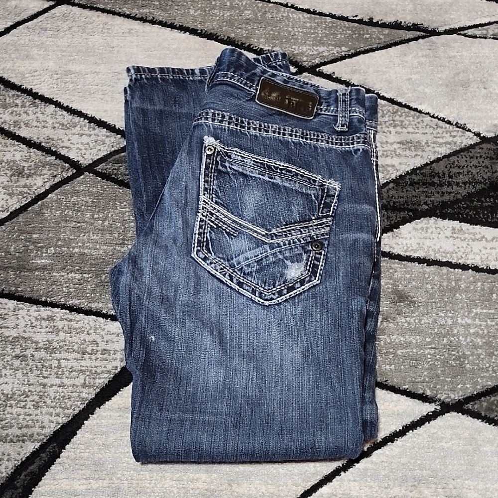 BKE JAKE EMBROIDERED SHORT STRAIGHT-LEG DENIM JEAN